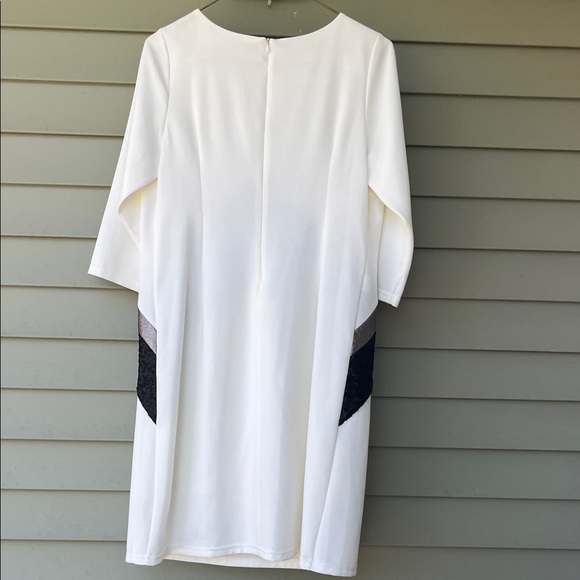 New rylko White and Black Chevron quarter length sleeve Dress - Picture 9 of 16